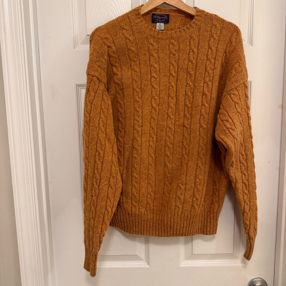 Like New R. Bryant, Ltd. Bespoke Cable Knit Wool Sweater